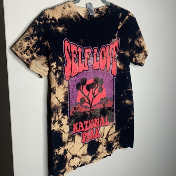 Vintage Distressed Love National Park Bleach Dyed Short Sleeved TShirt Size S/XS - Picture 2 of 9